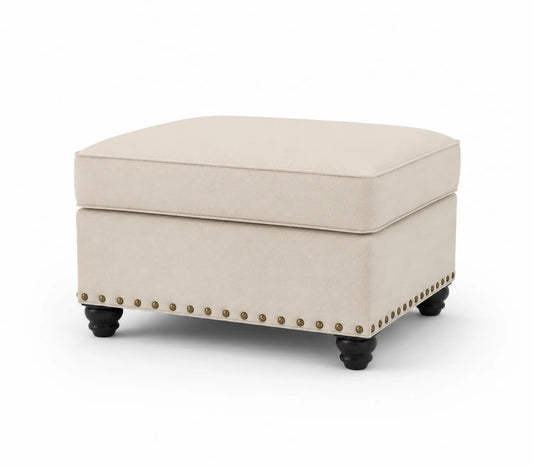 Poggiapiedi quadrato in tessuto beige con gambe in legno scuro